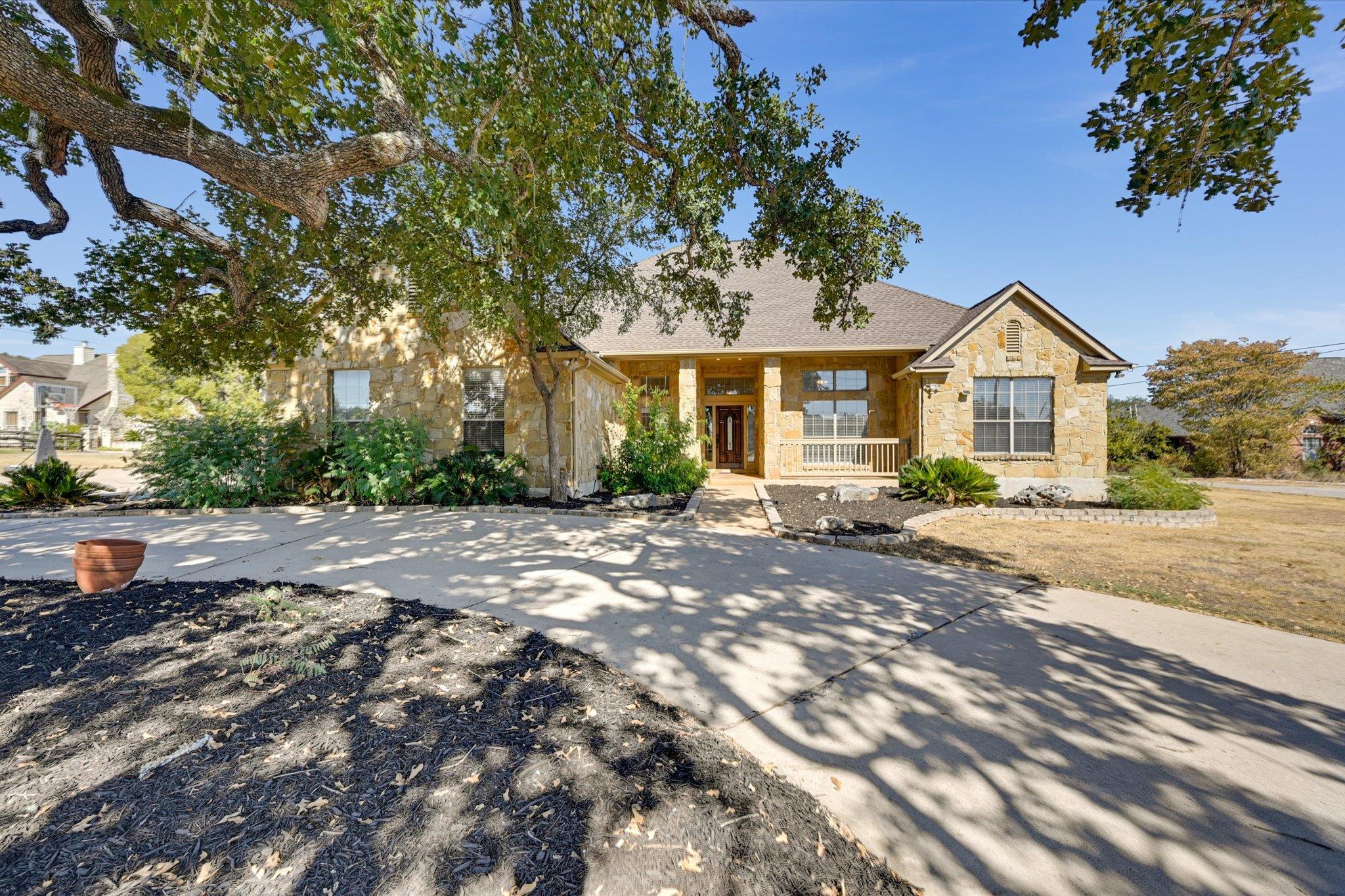 Details for 430 Humphrey Dr, Buda, TX 78610