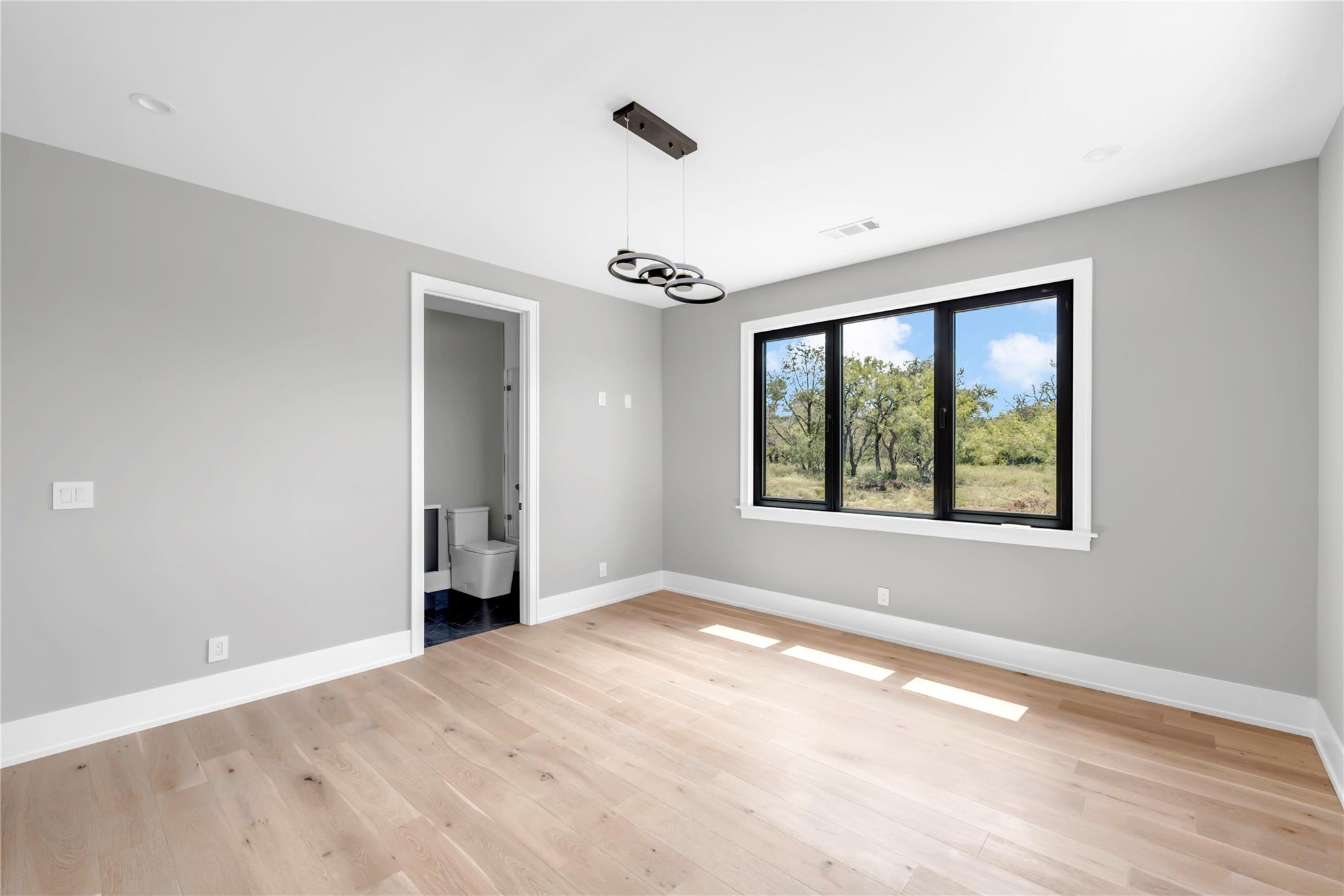 Image 21 of 35 For 6507 Ranch Rd 962 W