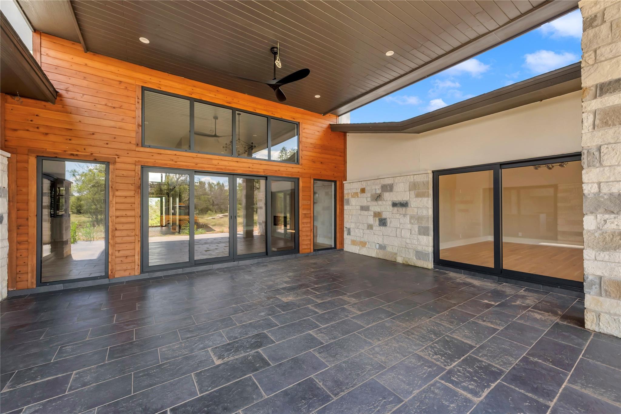 Image 30 of 35 For 6507 Ranch Rd 962 W