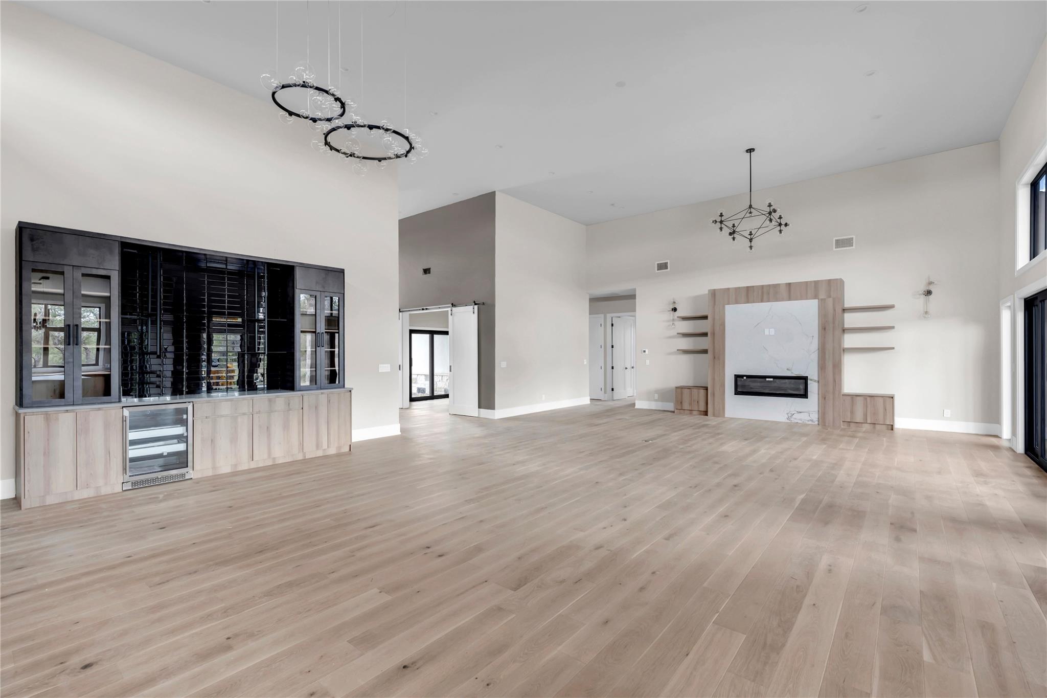 Image 7 of 35 For 6507 Ranch Rd 962 W