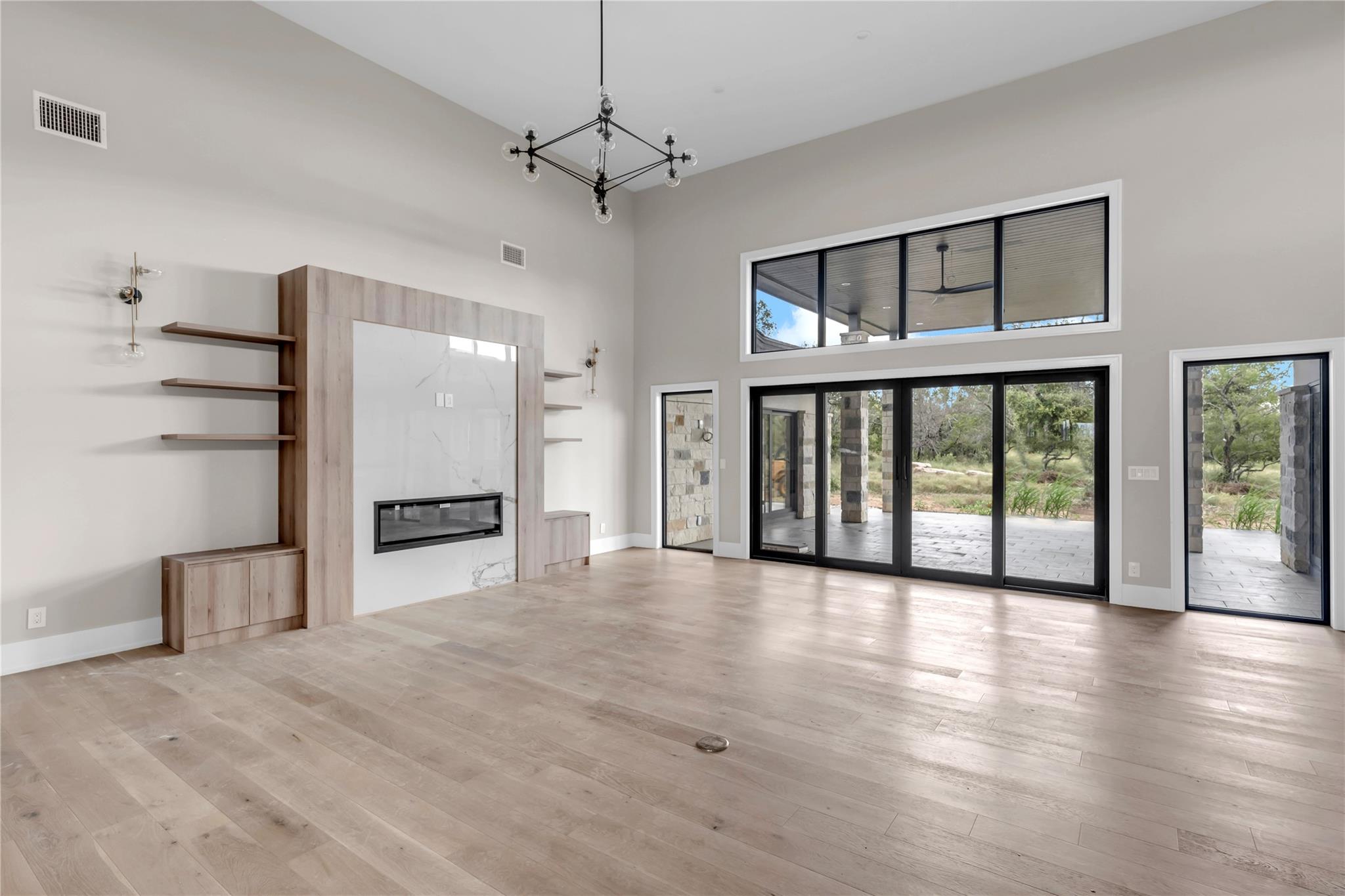 Image 9 of 35 For 6507 Ranch Rd 962 W