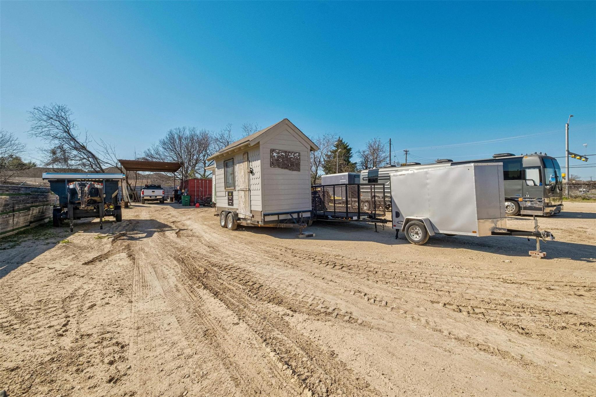 Image 15 of 16 For 1401 Mooreland Dr