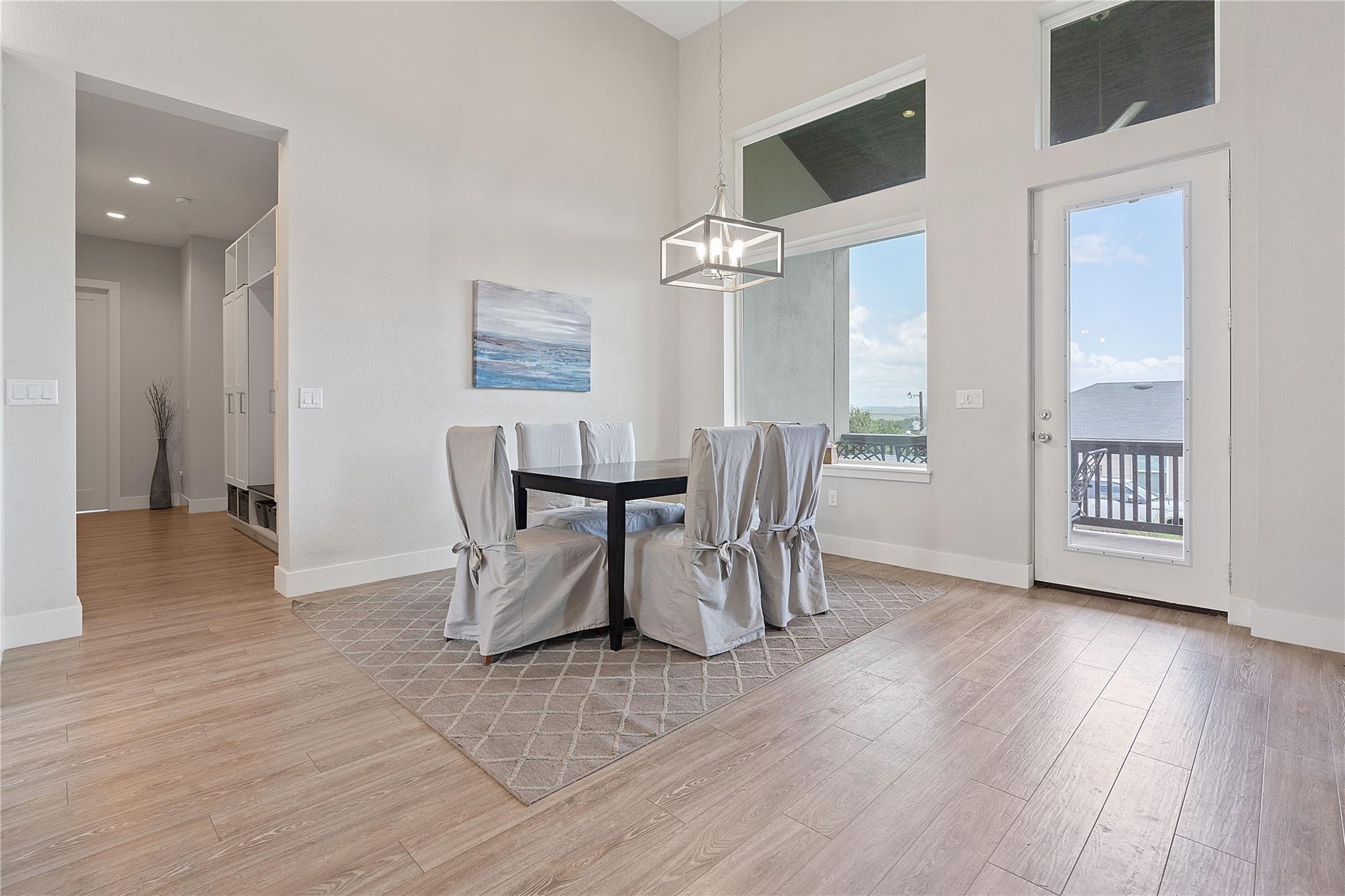 Image 17 of 40 For 20606 High Dr