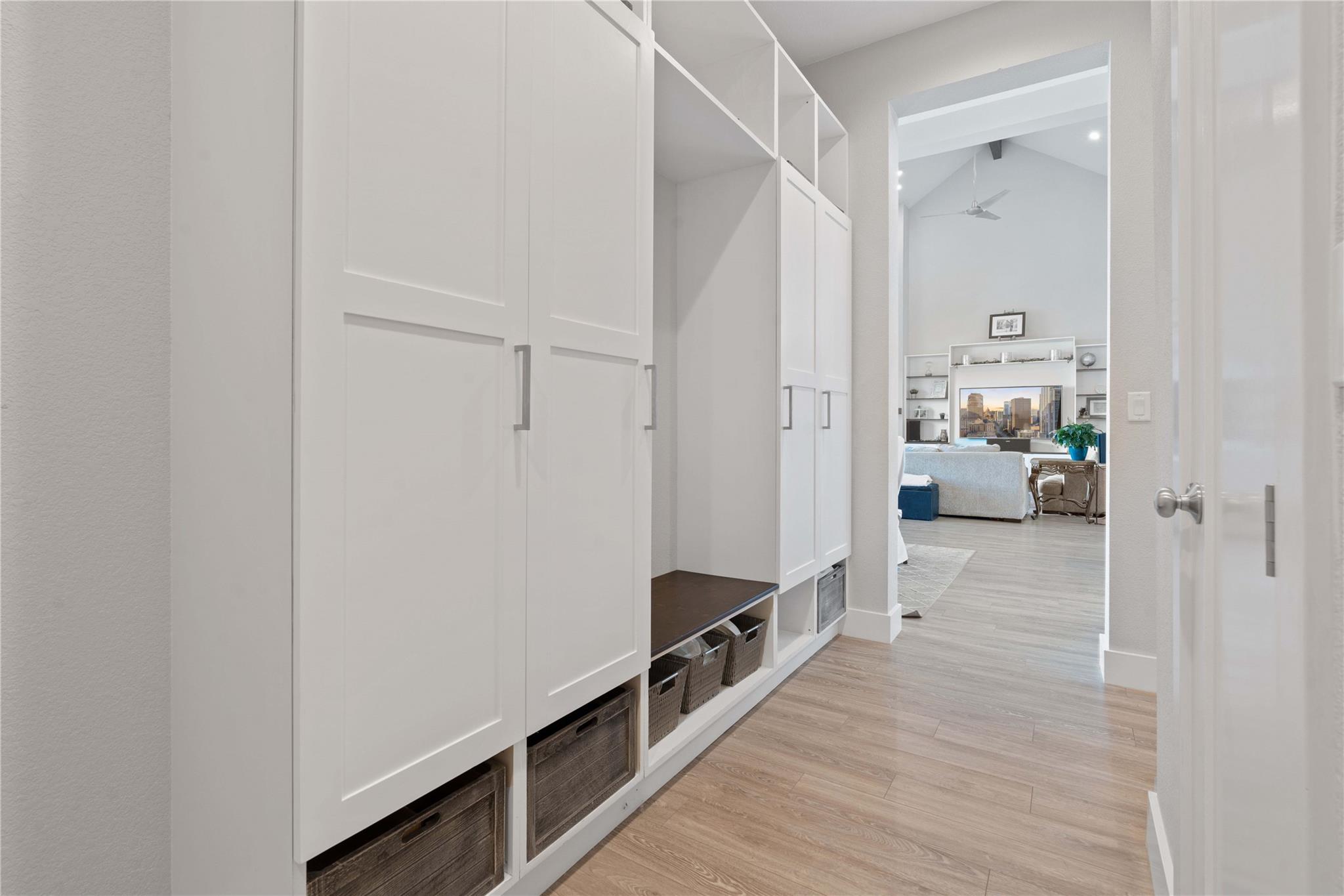 Image 28 of 40 For 20606 High Dr