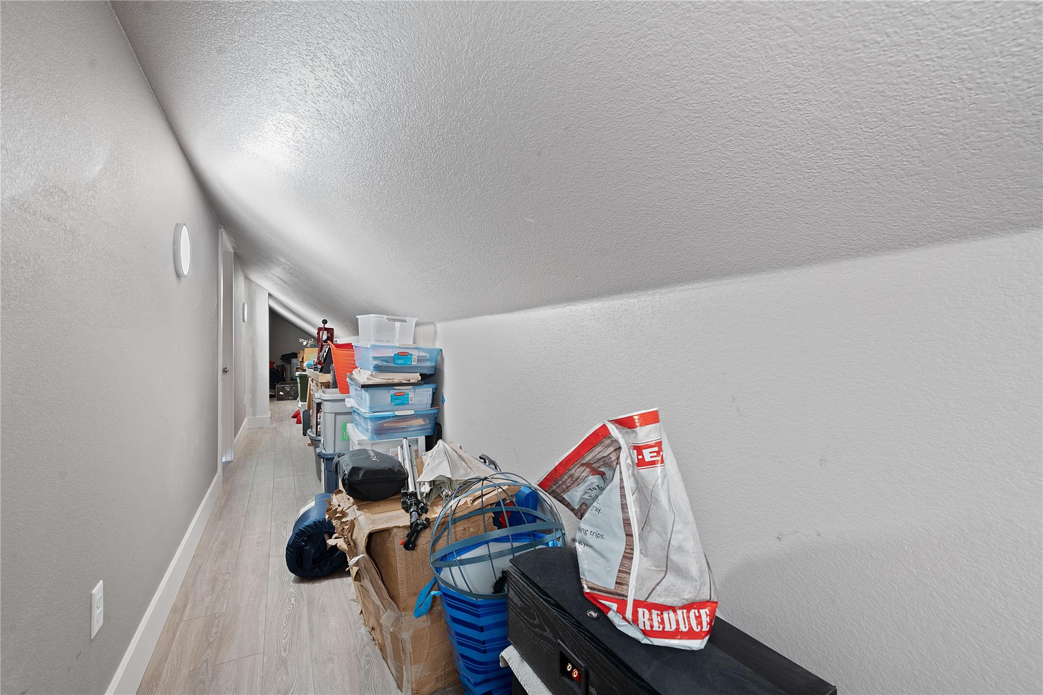 Image 35 of 40 For 20606 High Dr