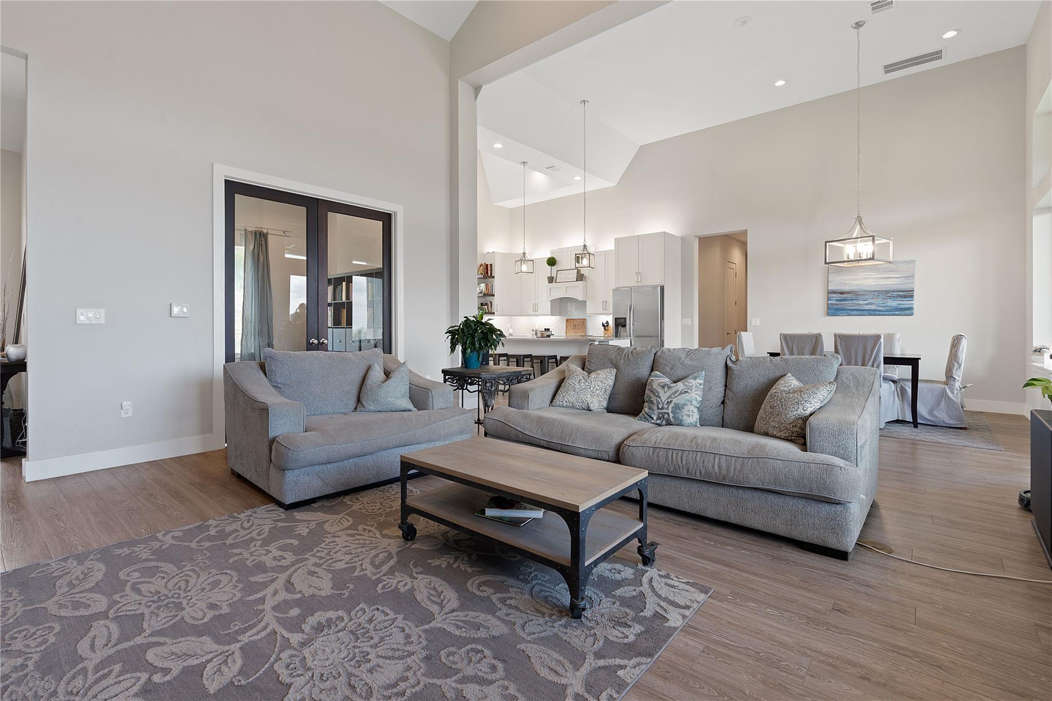 Image 5 of 40 For 20606 High Dr