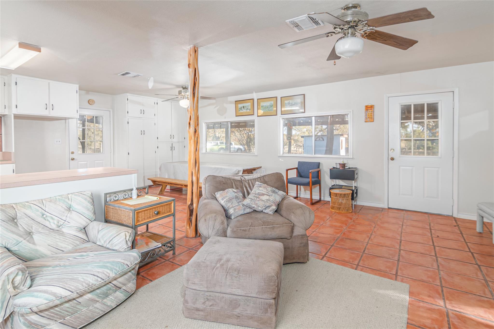 Image 24 of 30 For 847 Littlehorn Ln