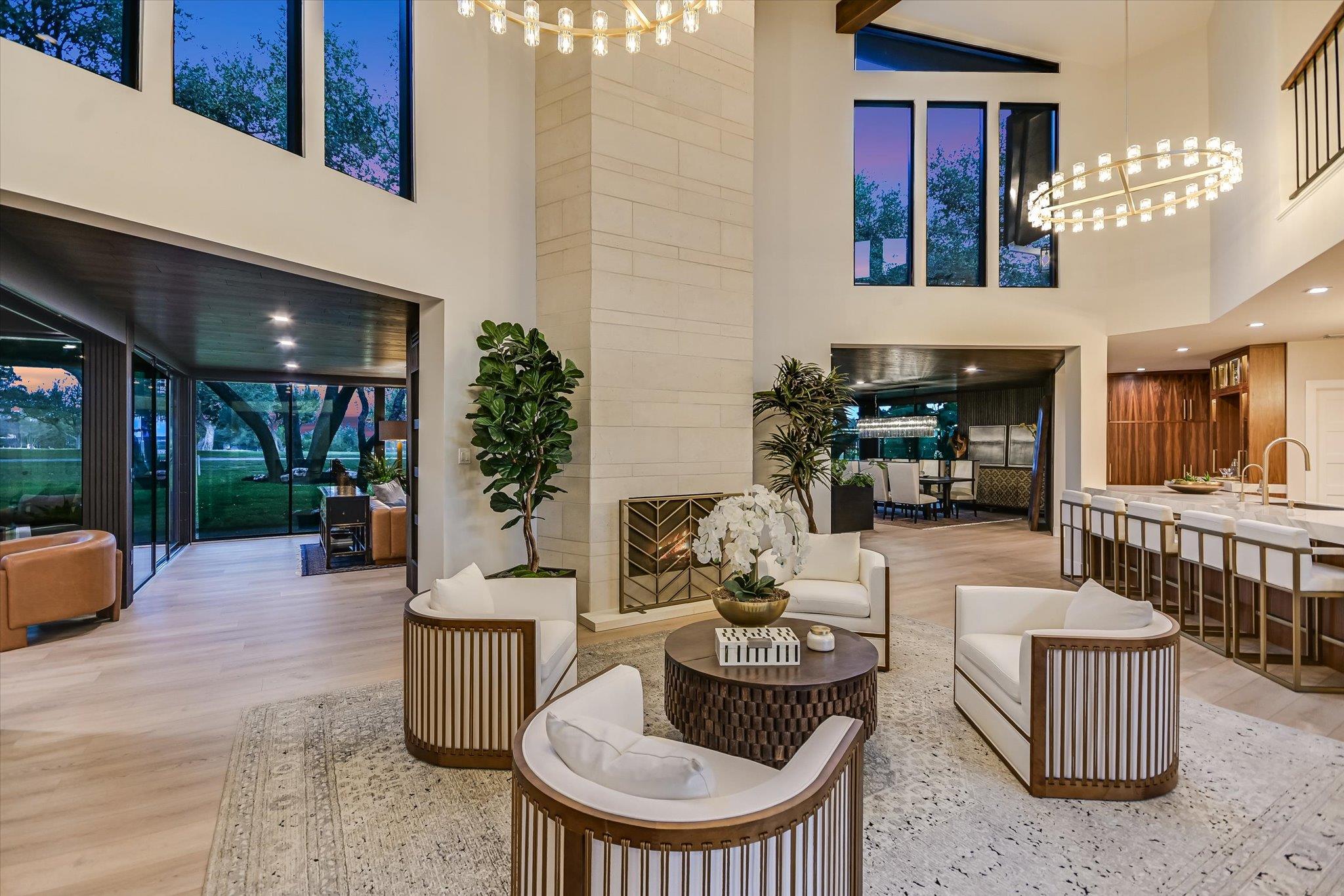 Image 10 of 37 For 6204 Lost Horizon Dr