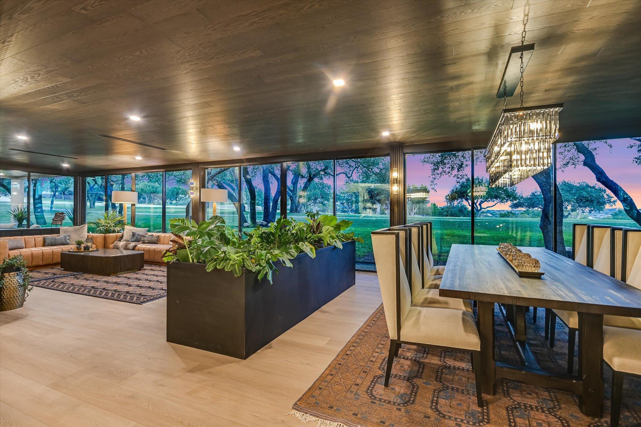 Image 15 of 37 For 6204 Lost Horizon Dr