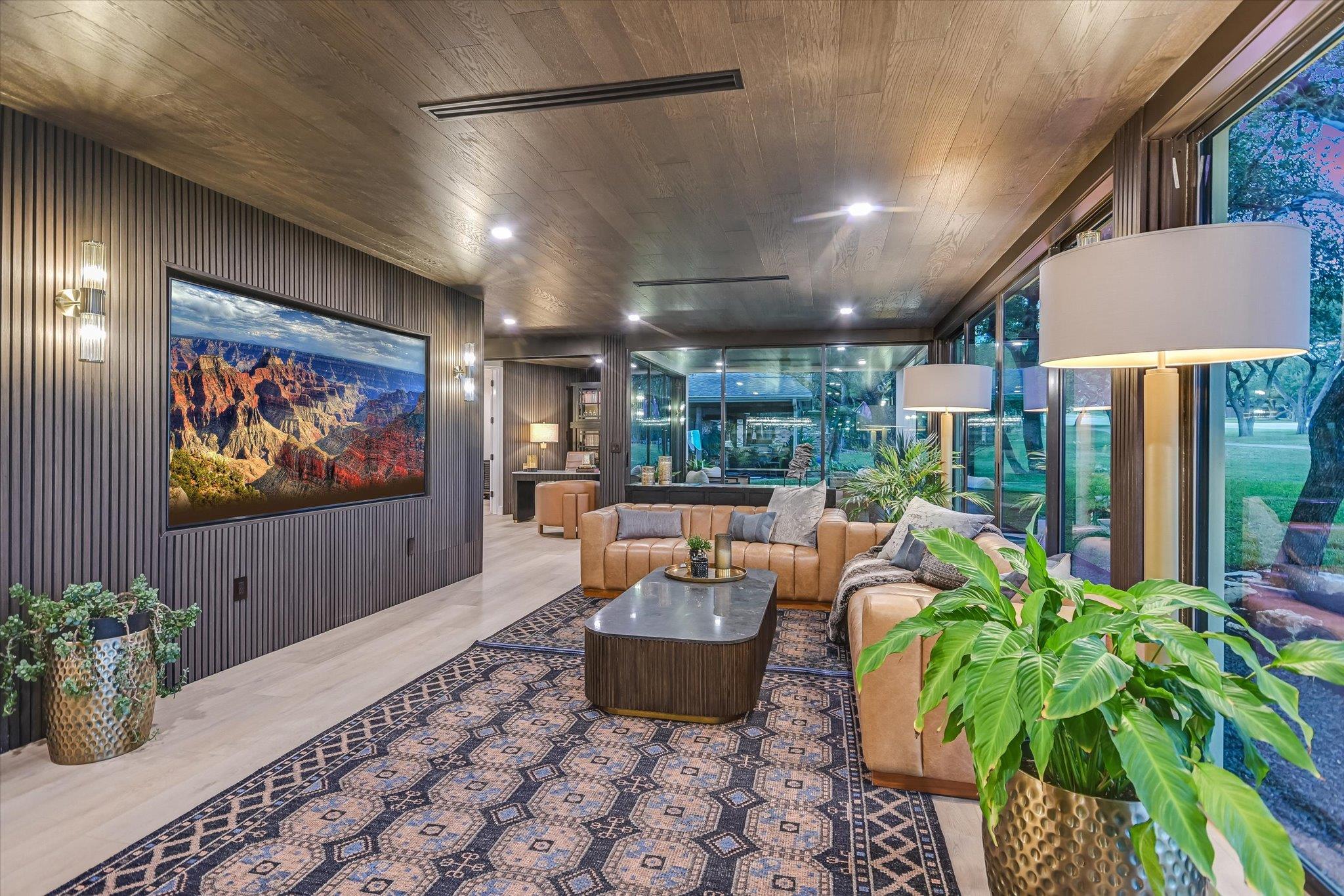 Image 17 of 37 For 6204 Lost Horizon Dr