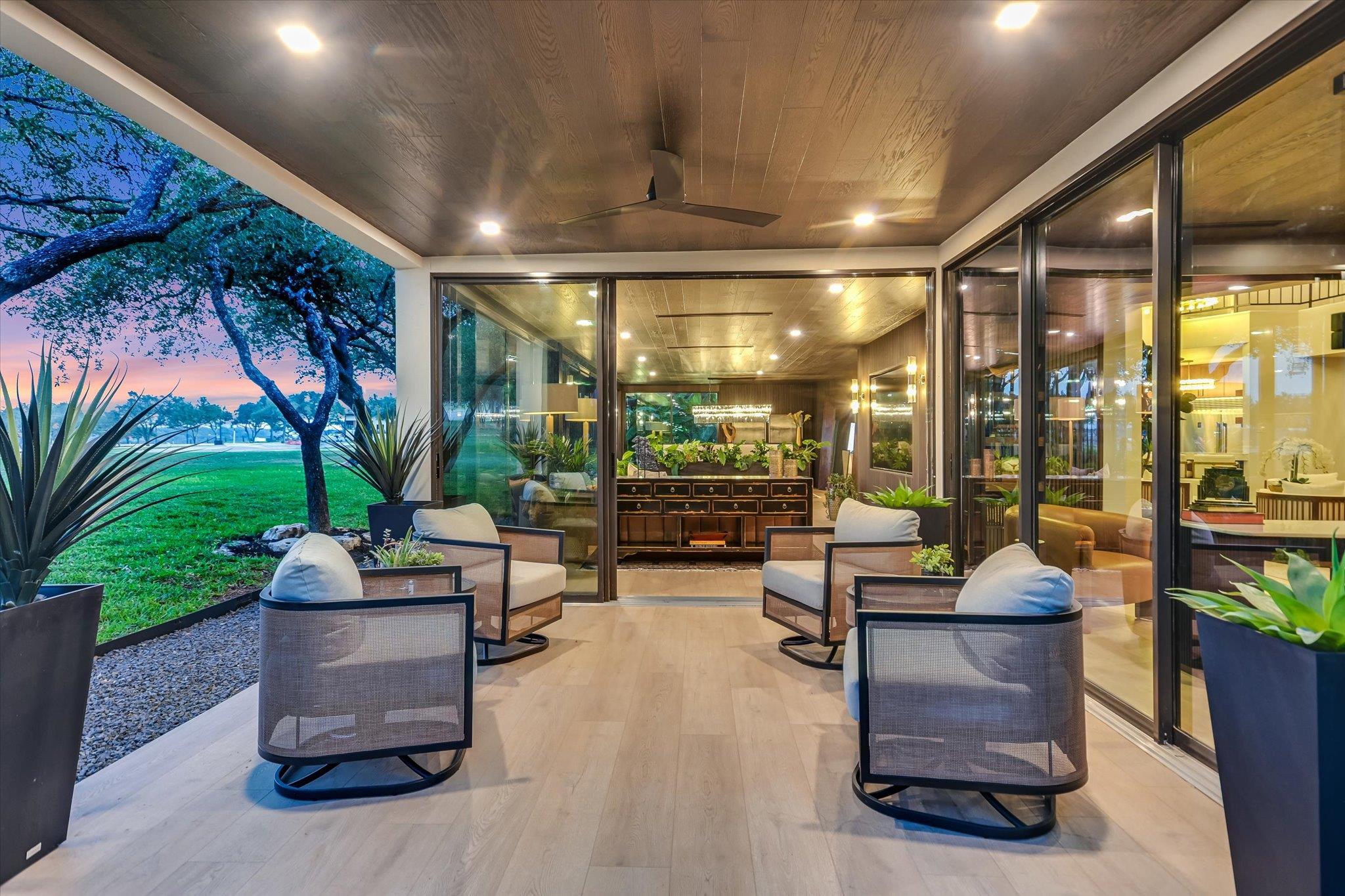 Image 19 of 37 For 6204 Lost Horizon Dr