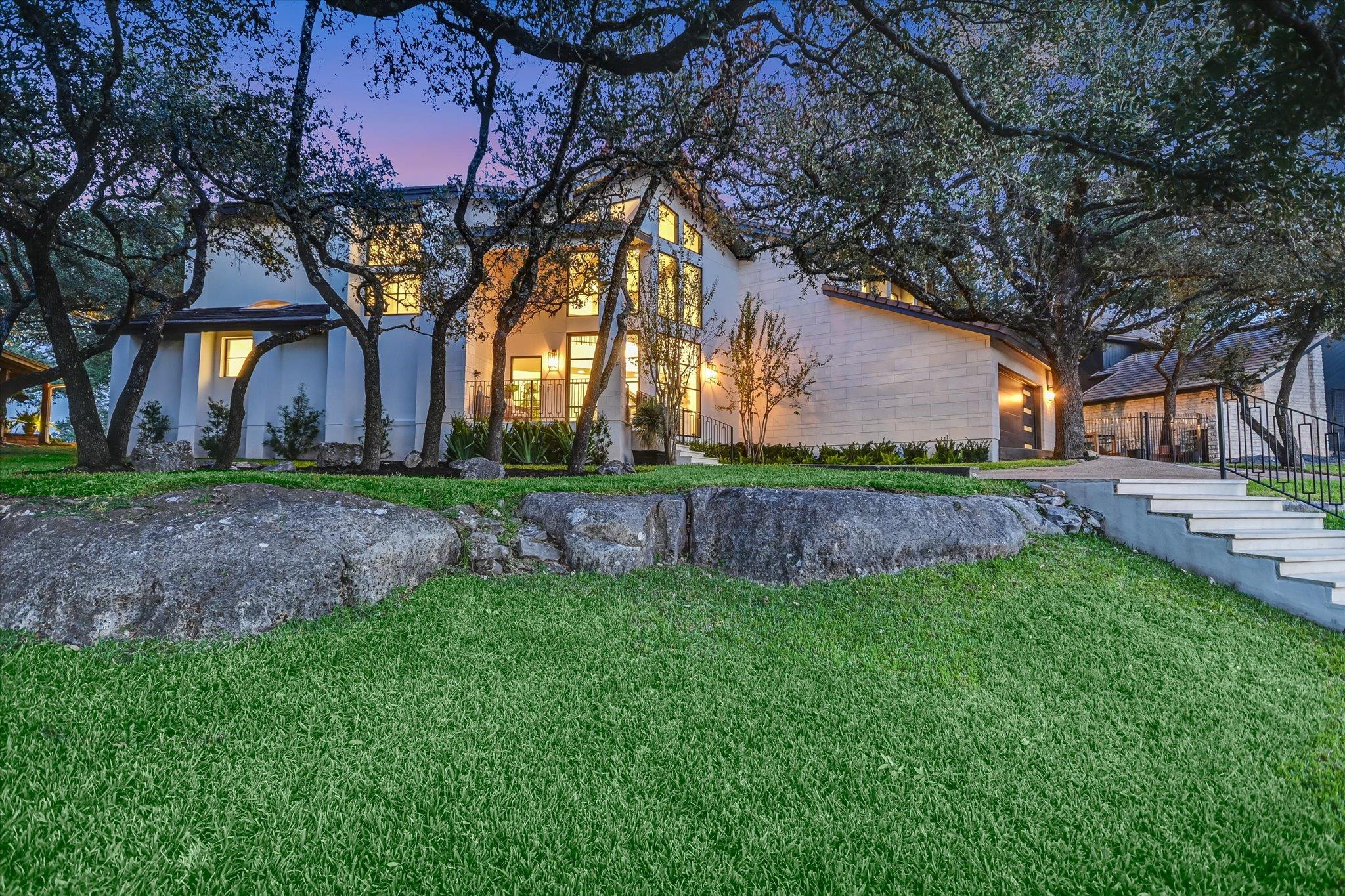 Image 2 of 37 For 6204 Lost Horizon Dr