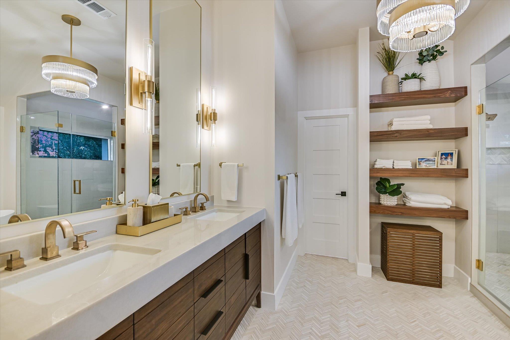 Image 23 of 37 For 6204 Lost Horizon Dr