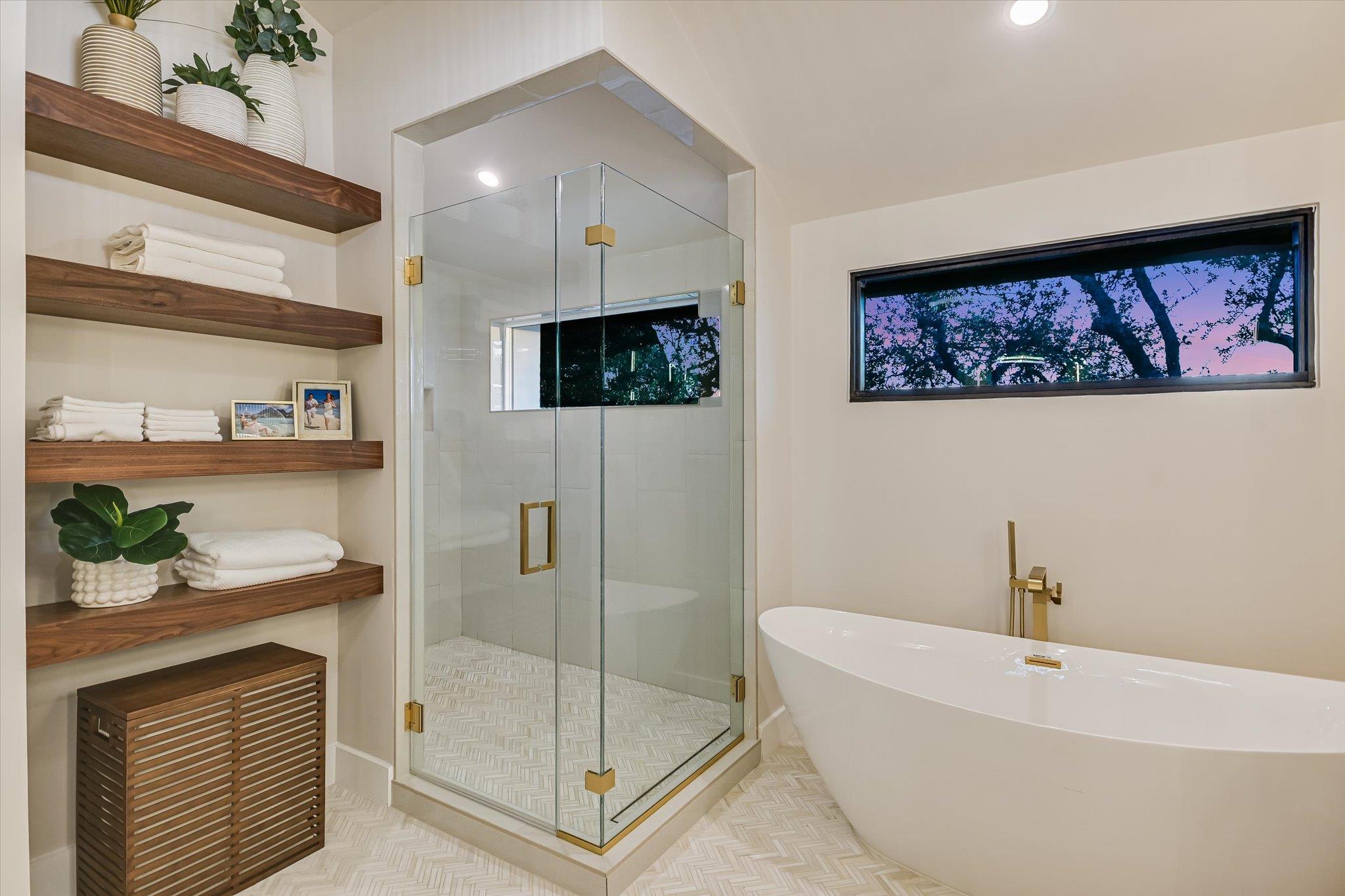 Image 25 of 37 For 6204 Lost Horizon Dr