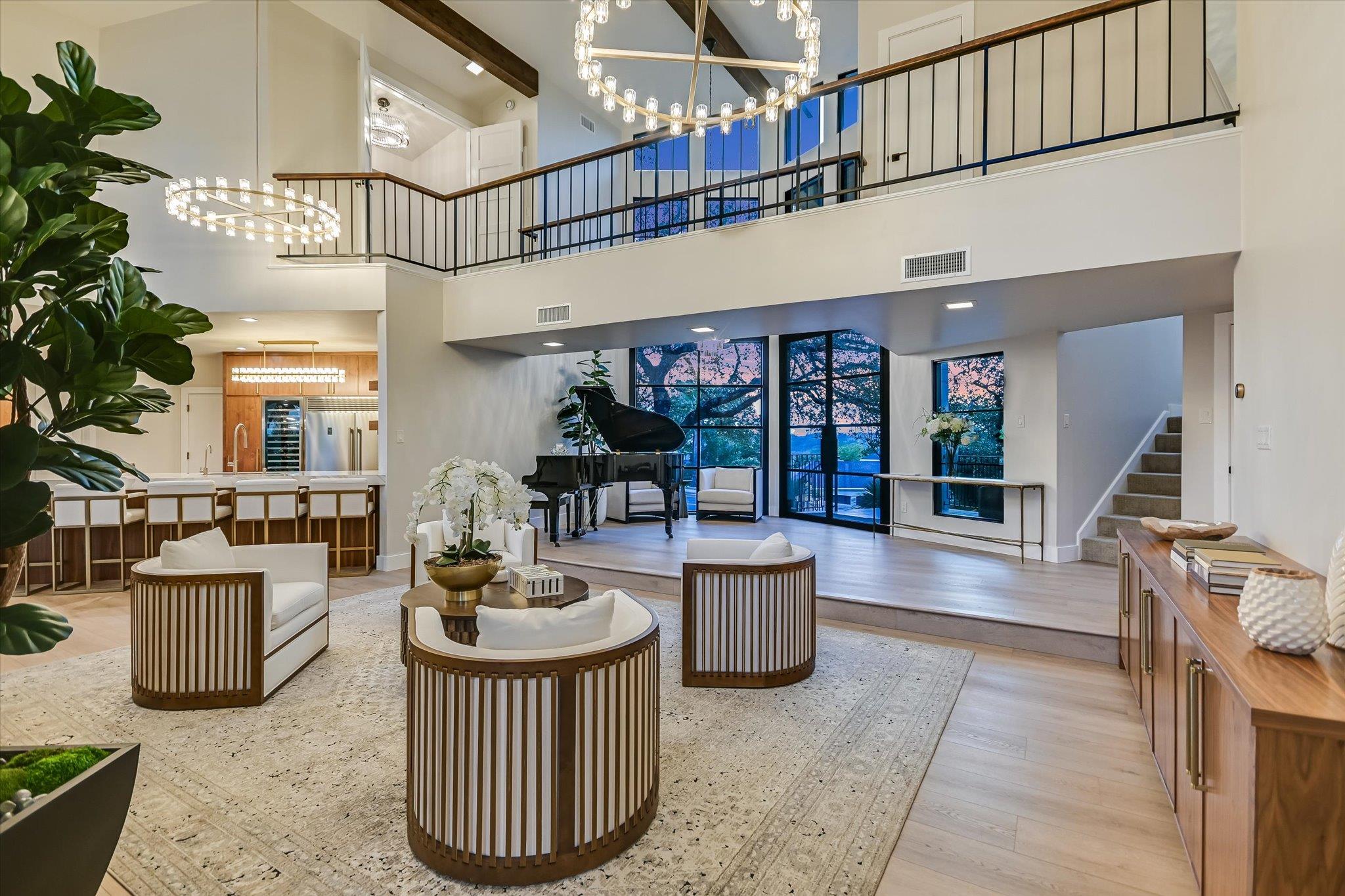 Image 9 of 37 For 6204 Lost Horizon Dr