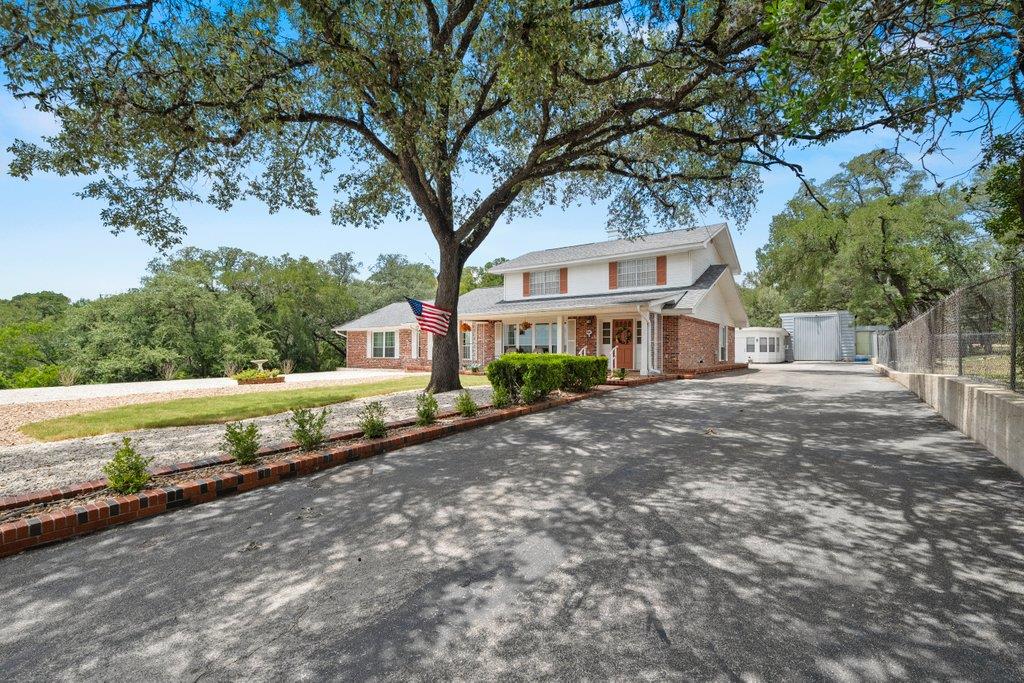 Details for 699 Floral Ave, New Braunfels, TX 78130