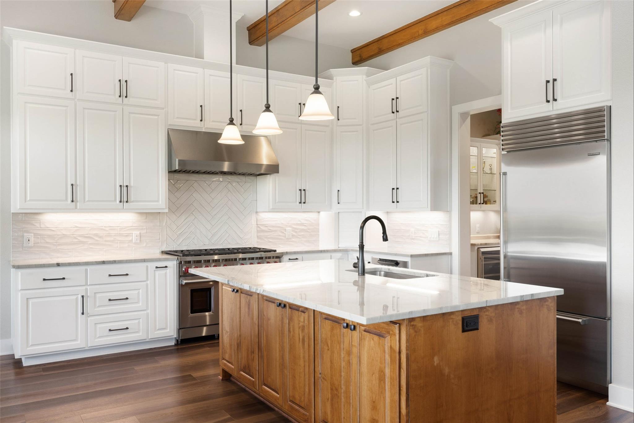 Image 10 of 40 For 234 Elk Run Cv