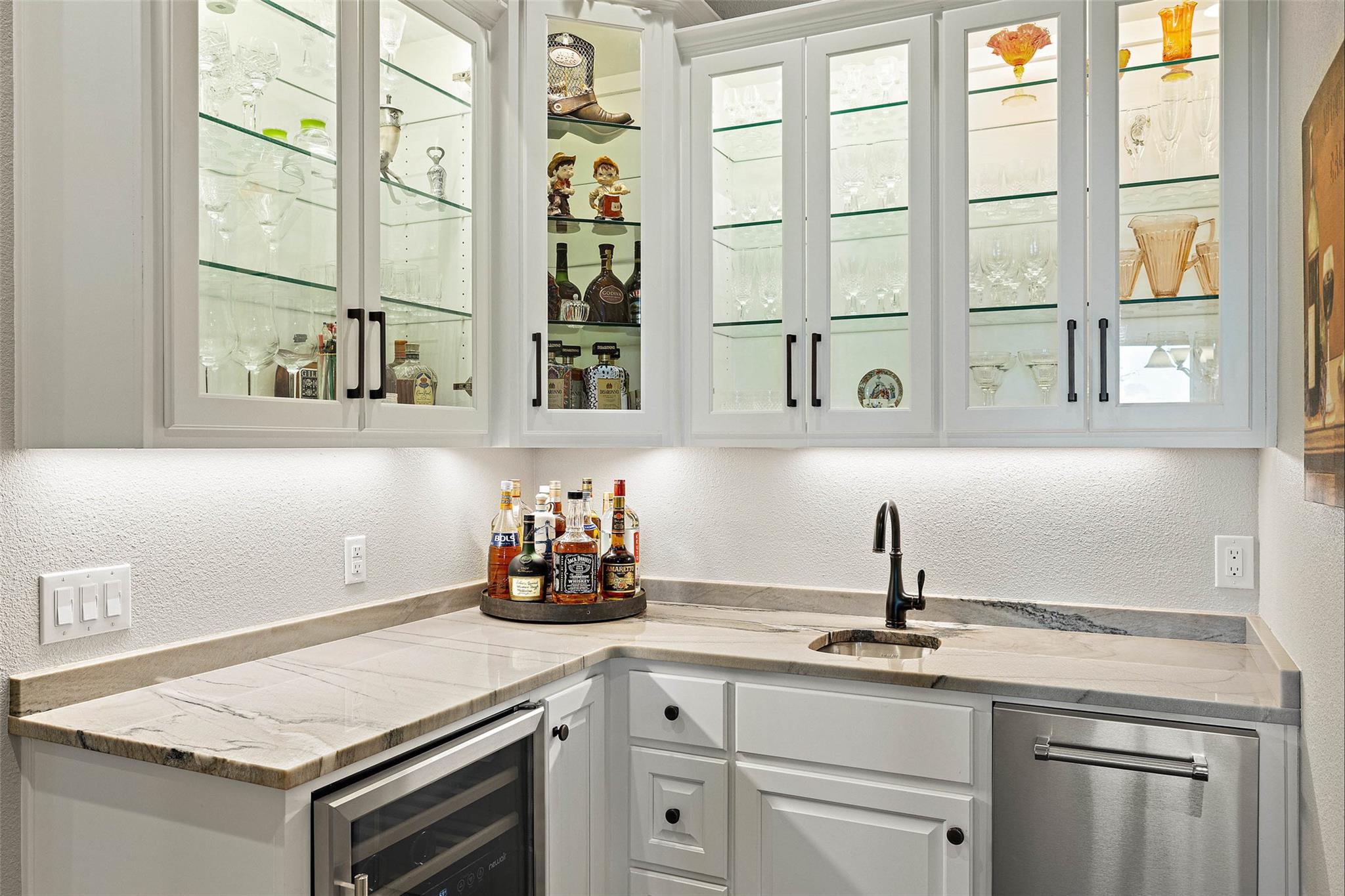 Image 15 of 40 For 234 Elk Run Cv