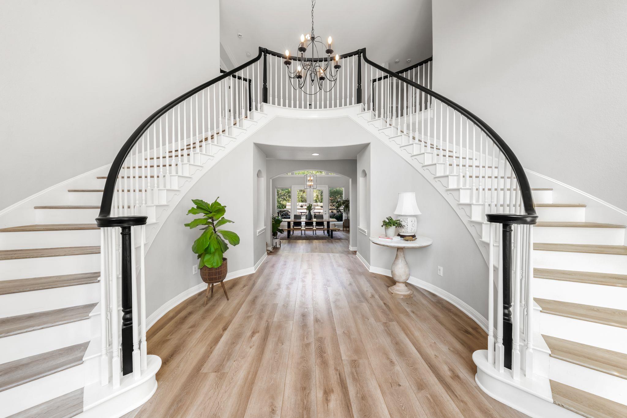 Image 2 of 40 For 13612 Flat Top Ranch Rd