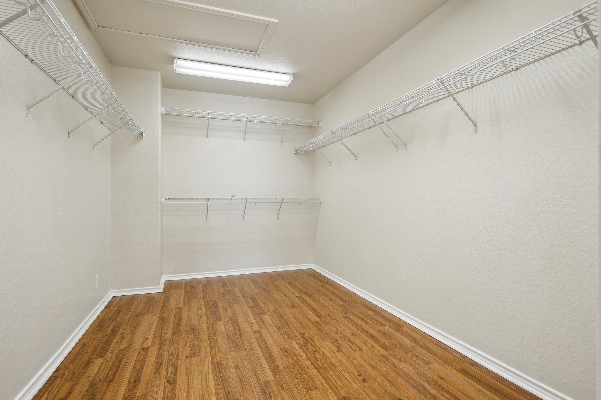 Image 20 of 40 For 2430 Dove Crossing Dr