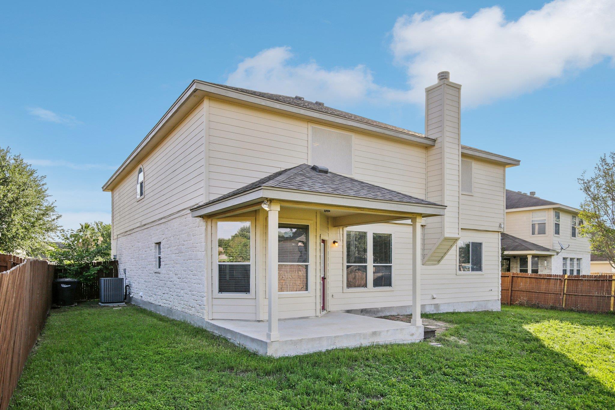 Image 34 of 40 For 2430 Dove Crossing Dr