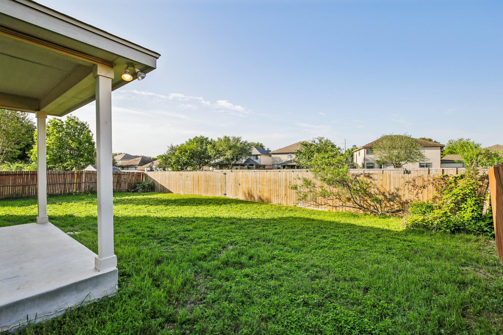 Image 36 of 40 For 2430 Dove Crossing Dr