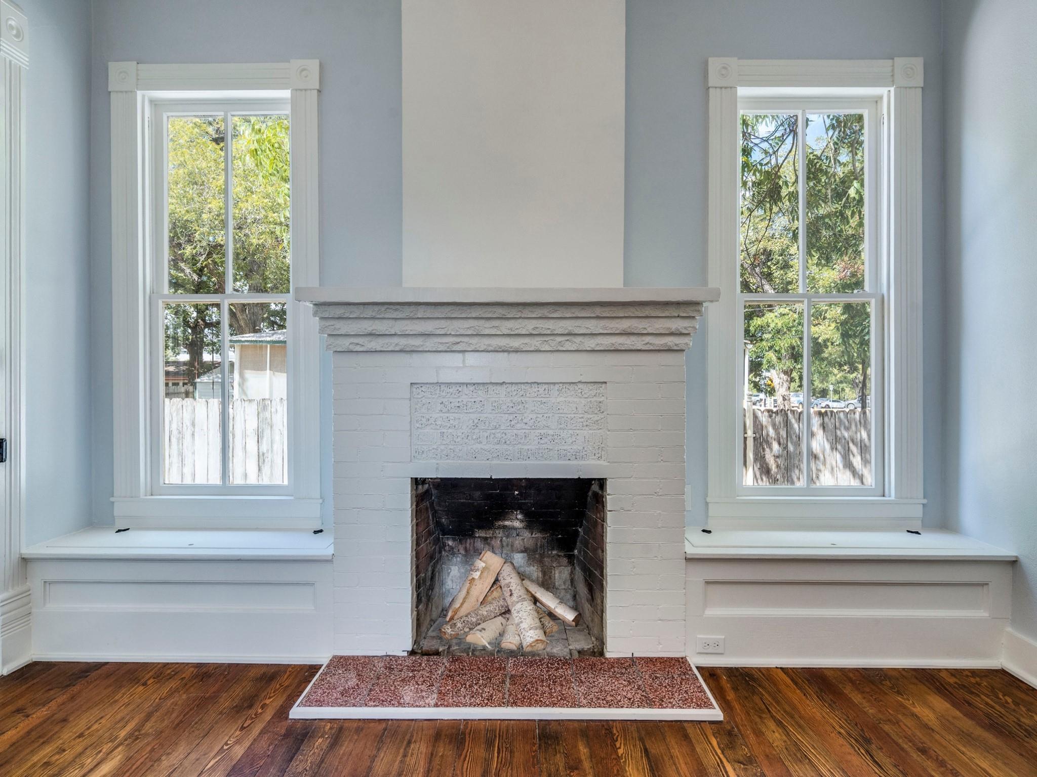 Image 6 of 40 For 351 Guenther Ave