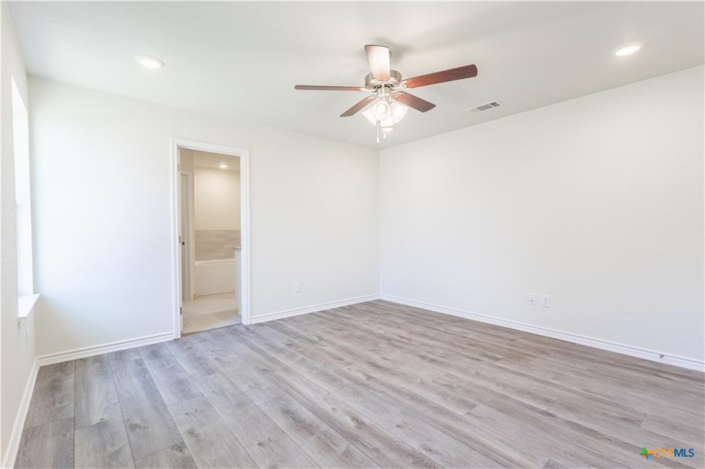 Image 17 of 36 For 224 Beeline Ln