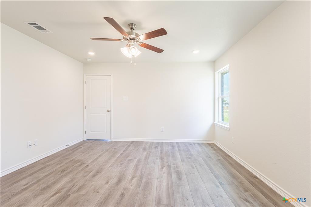 Image 20 of 36 For 224 Beeline Ln