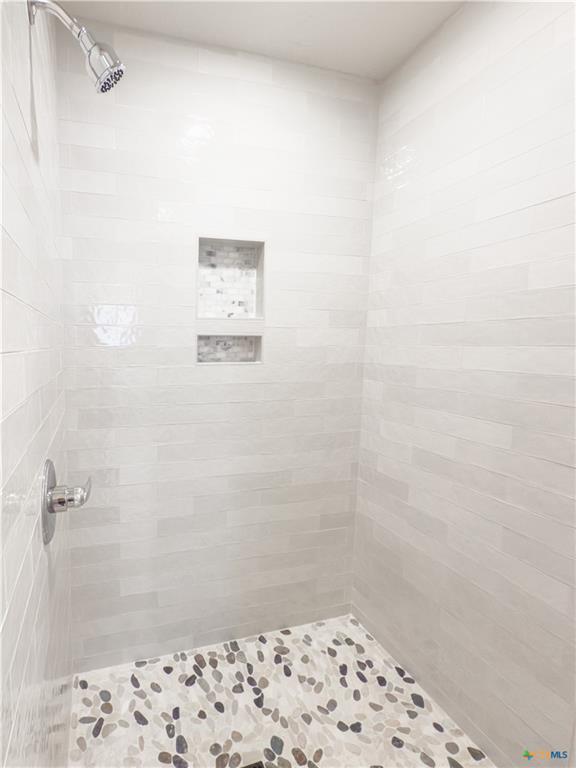 Image 25 of 36 For 224 Beeline Ln