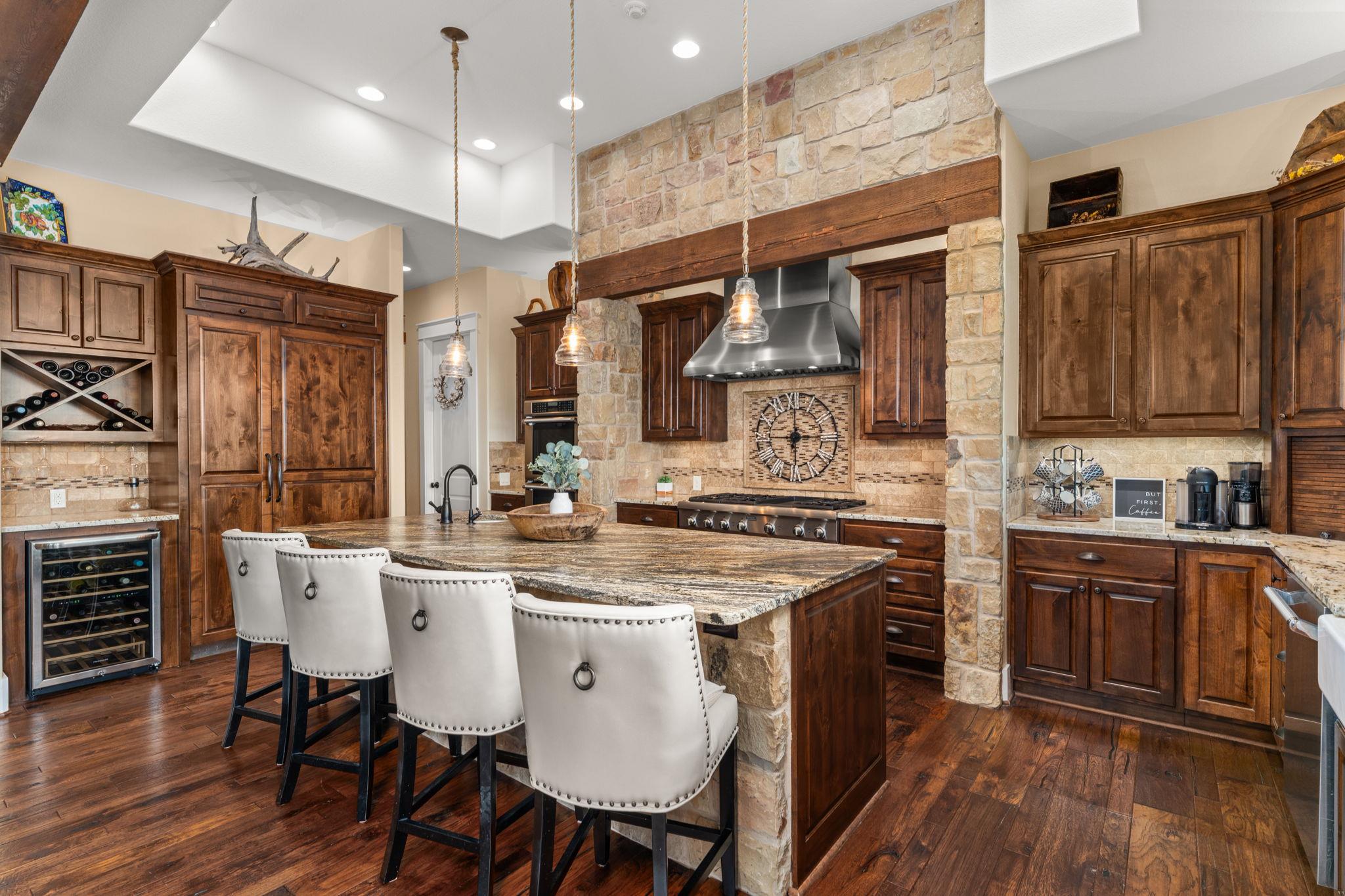 Image 11 of 40 For 1010 Vista Ridge Dr