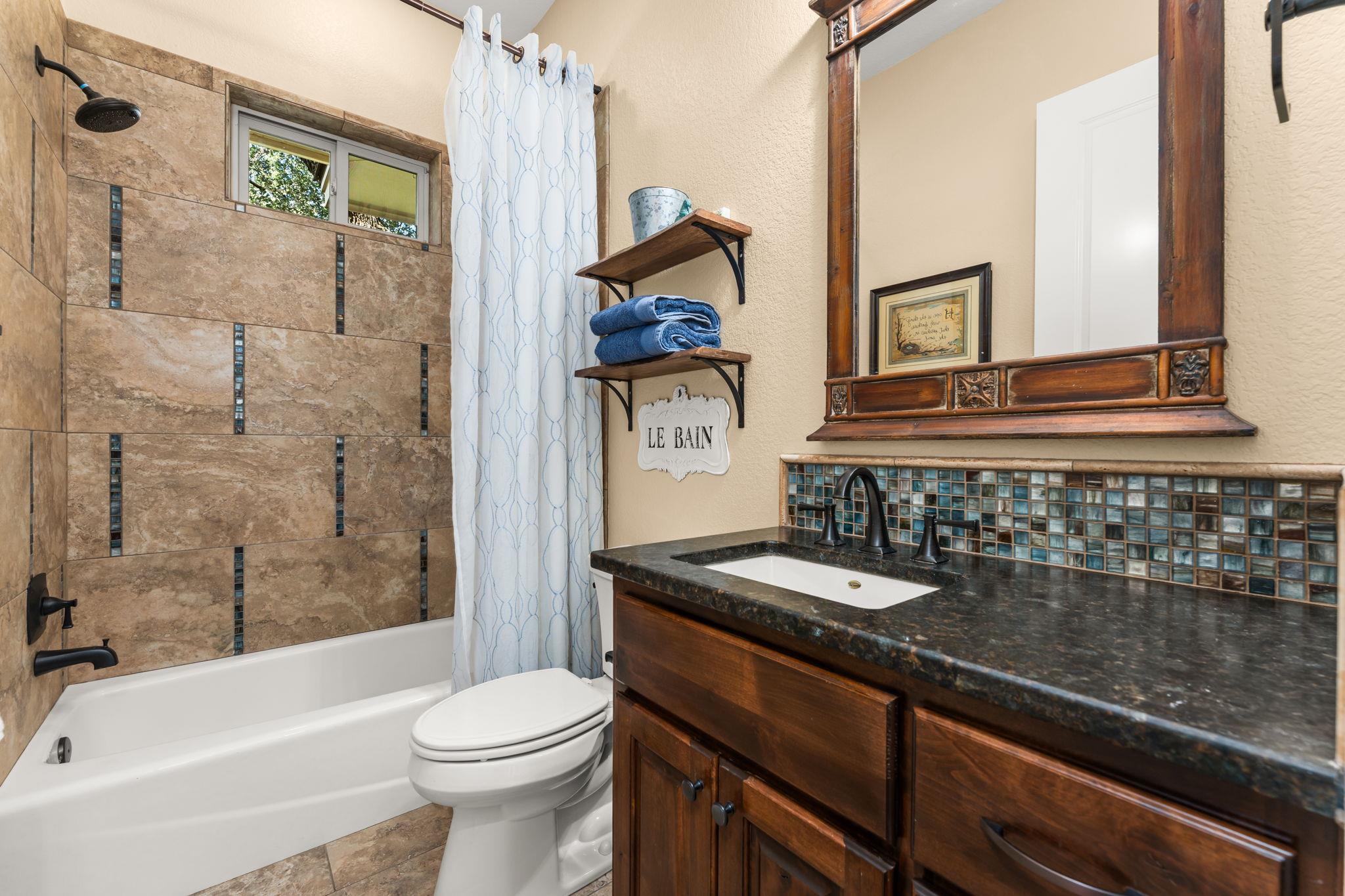 Image 21 of 40 For 1010 Vista Ridge Dr