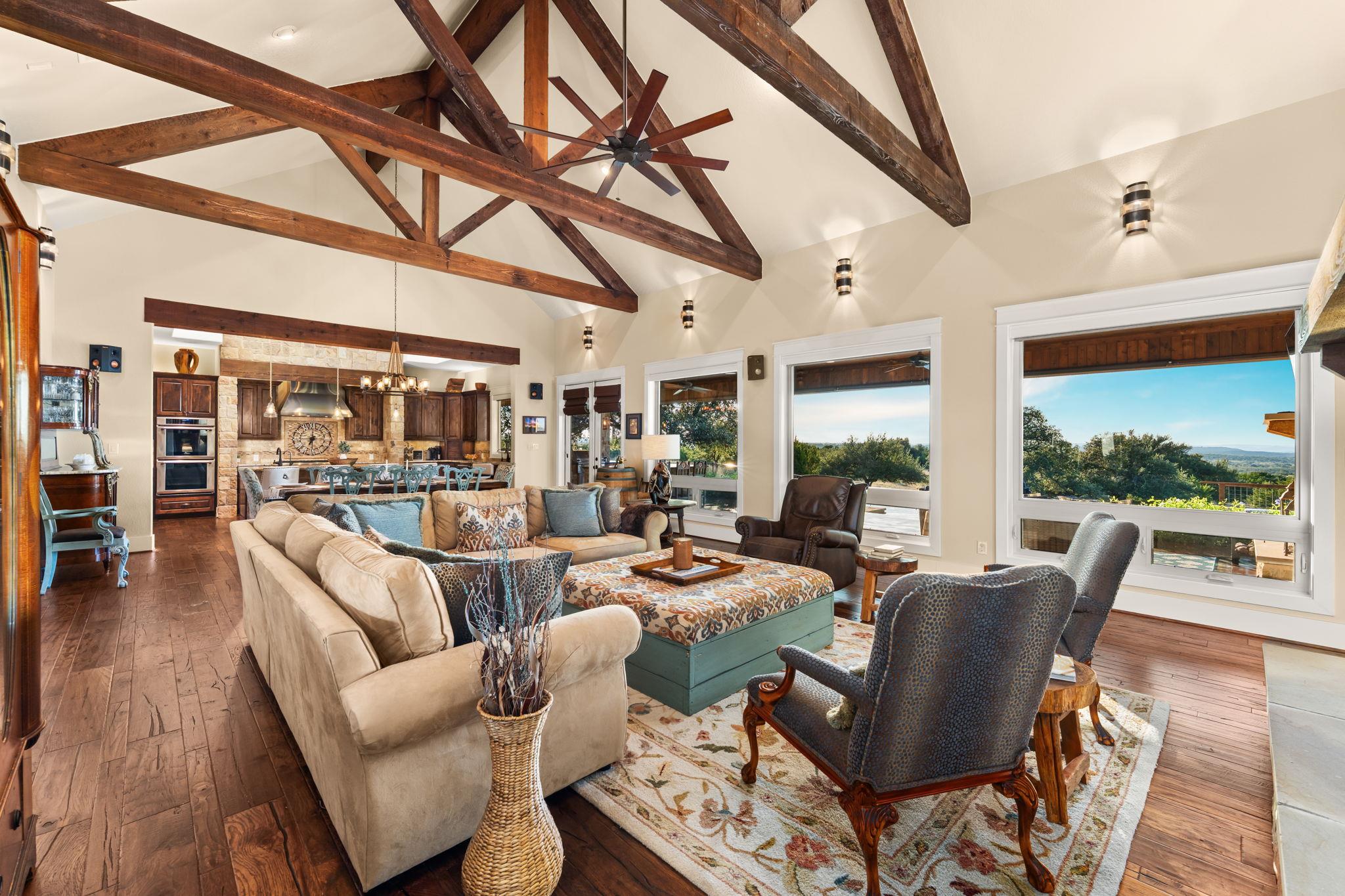 Image 3 of 40 For 1010 Vista Ridge Dr