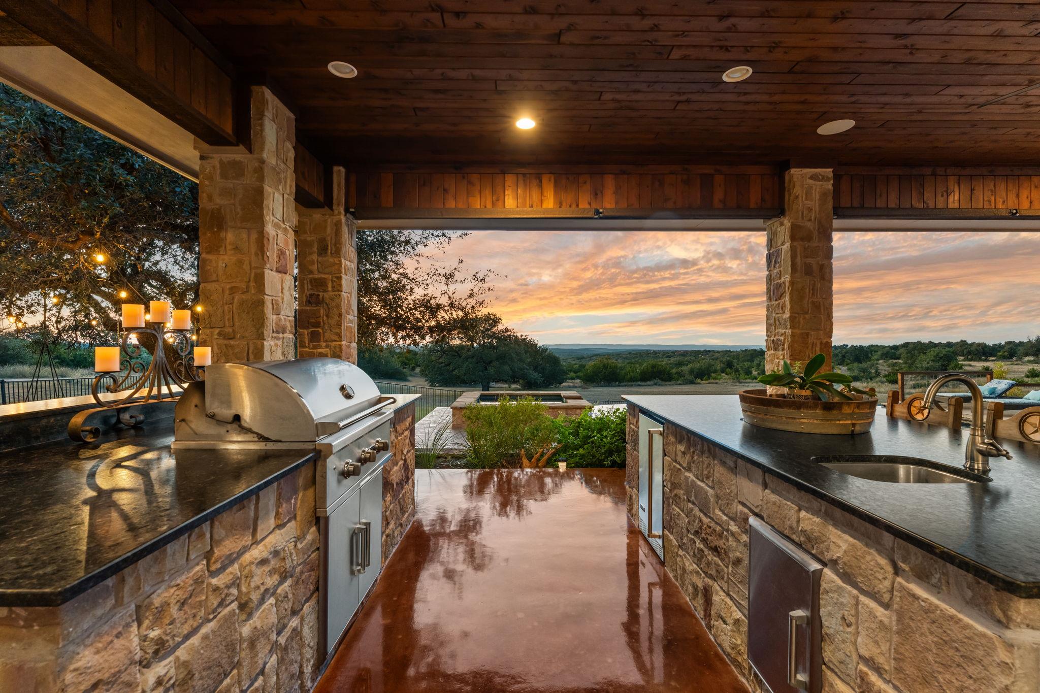 Image 8 of 40 For 1010 Vista Ridge Dr