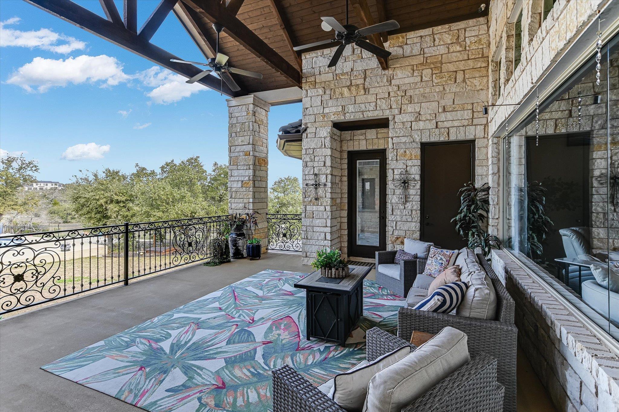 Image 31 of 39 For 1218 Libby Lookout