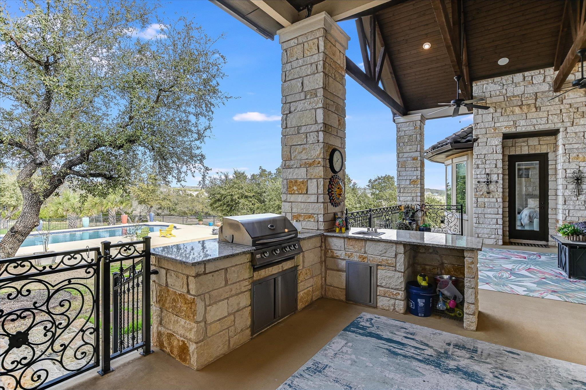 Image 32 of 39 For 1218 Libby Lookout