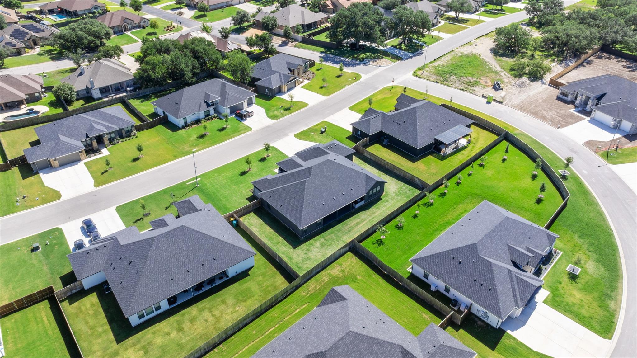 Image 40 of 40 For 914 High Plains Dr