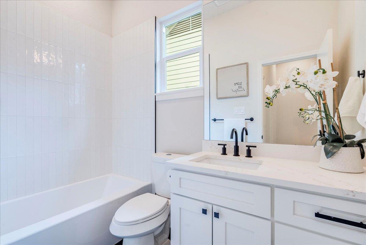 Image 23 of 40 For 8308 Foxhound Trl