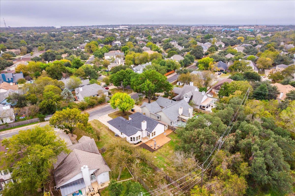 Image 36 of 40 For 8308 Foxhound Trl