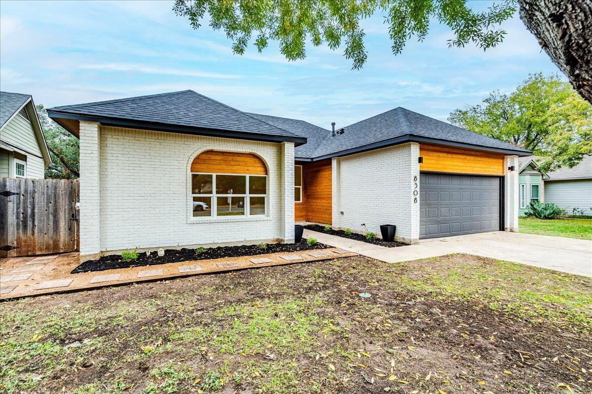 Image 39 of 40 For 8308 Foxhound Trl