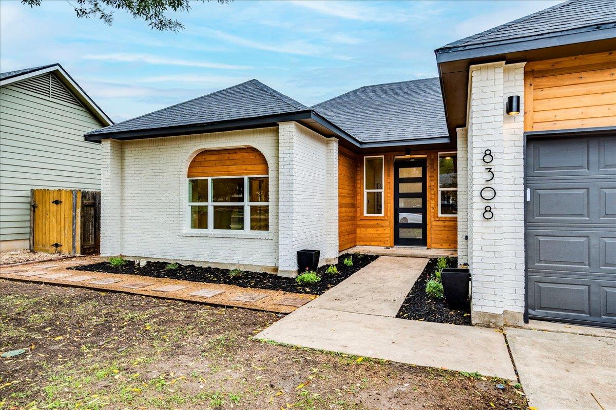 Image 4 of 40 For 8308 Foxhound Trl