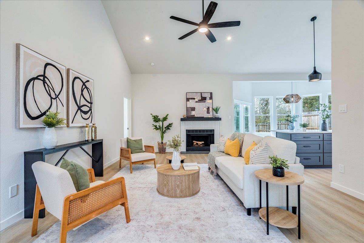 Image 5 of 40 For 8308 Foxhound Trl