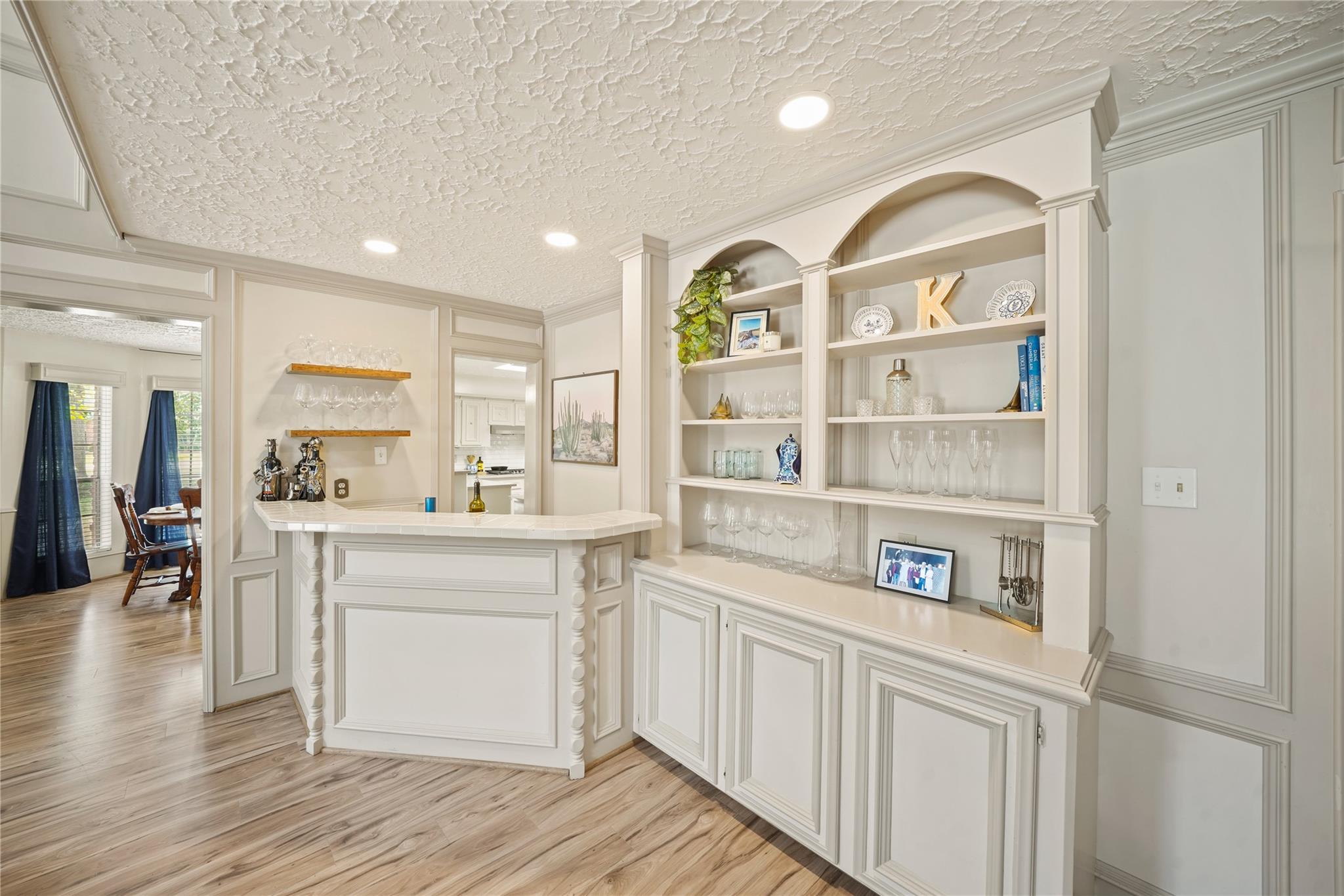 Image 11 of 38 For 13218 Blossomheath Rd