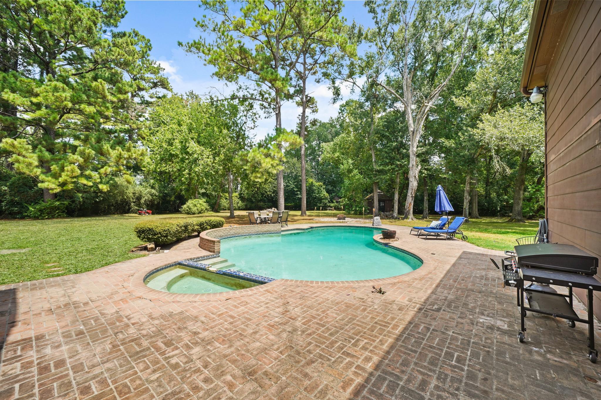 Image 32 of 38 For 13218 Blossomheath Rd