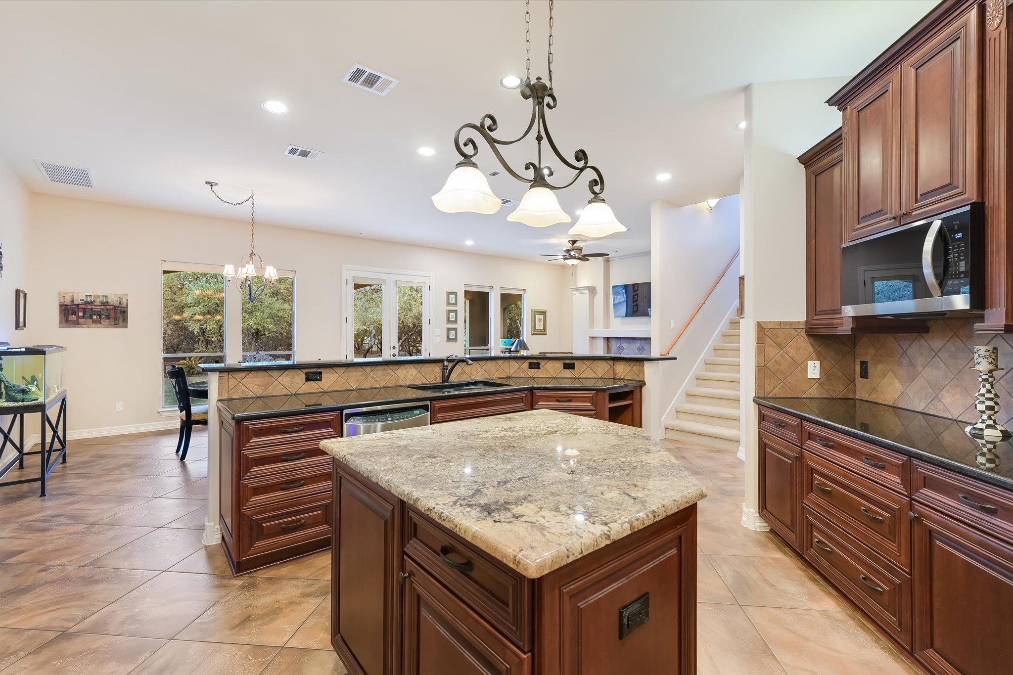 Image 13 of 39 For 2609 Camel Trl