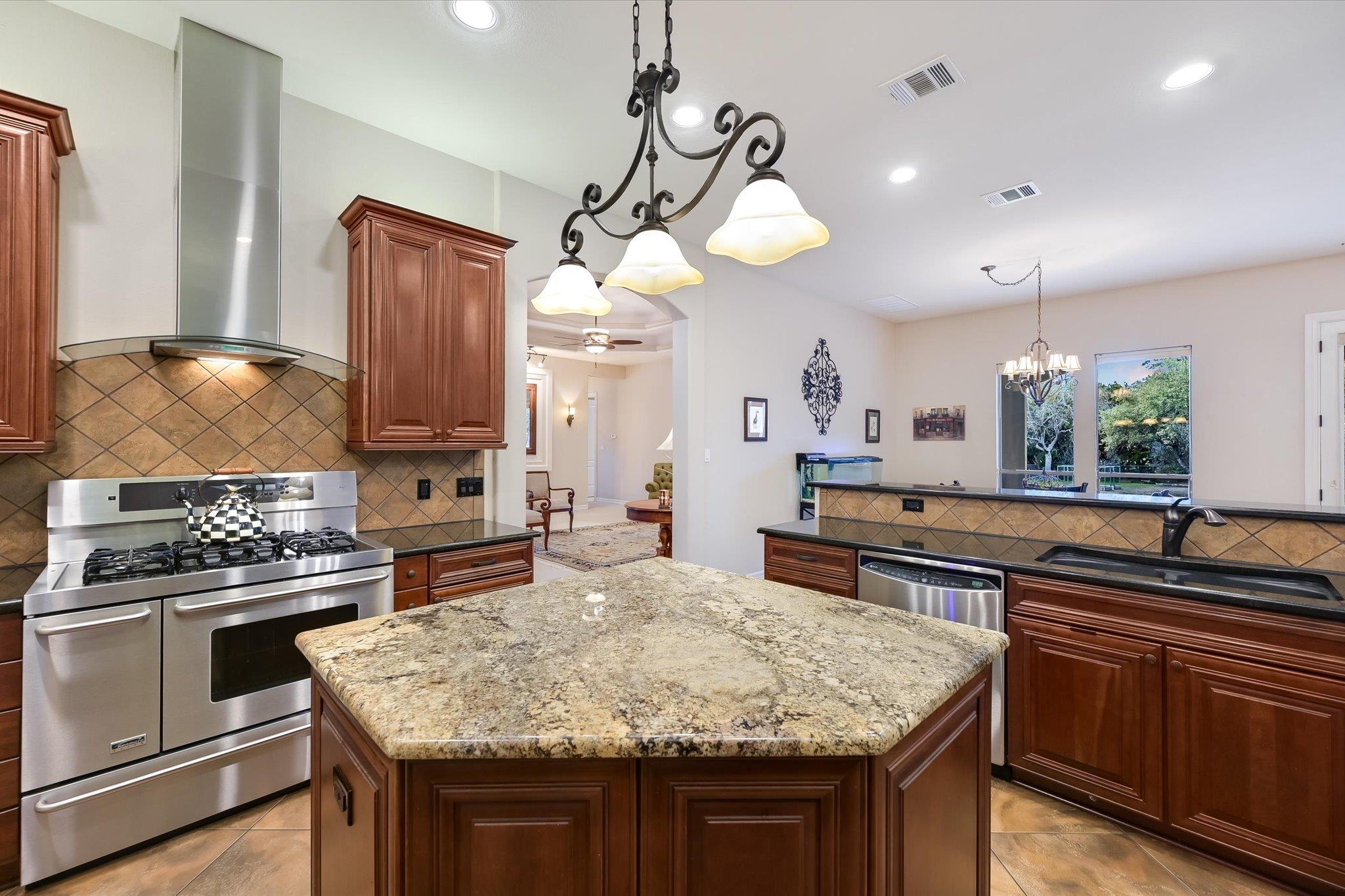 Image 15 of 39 For 2609 Camel Trl