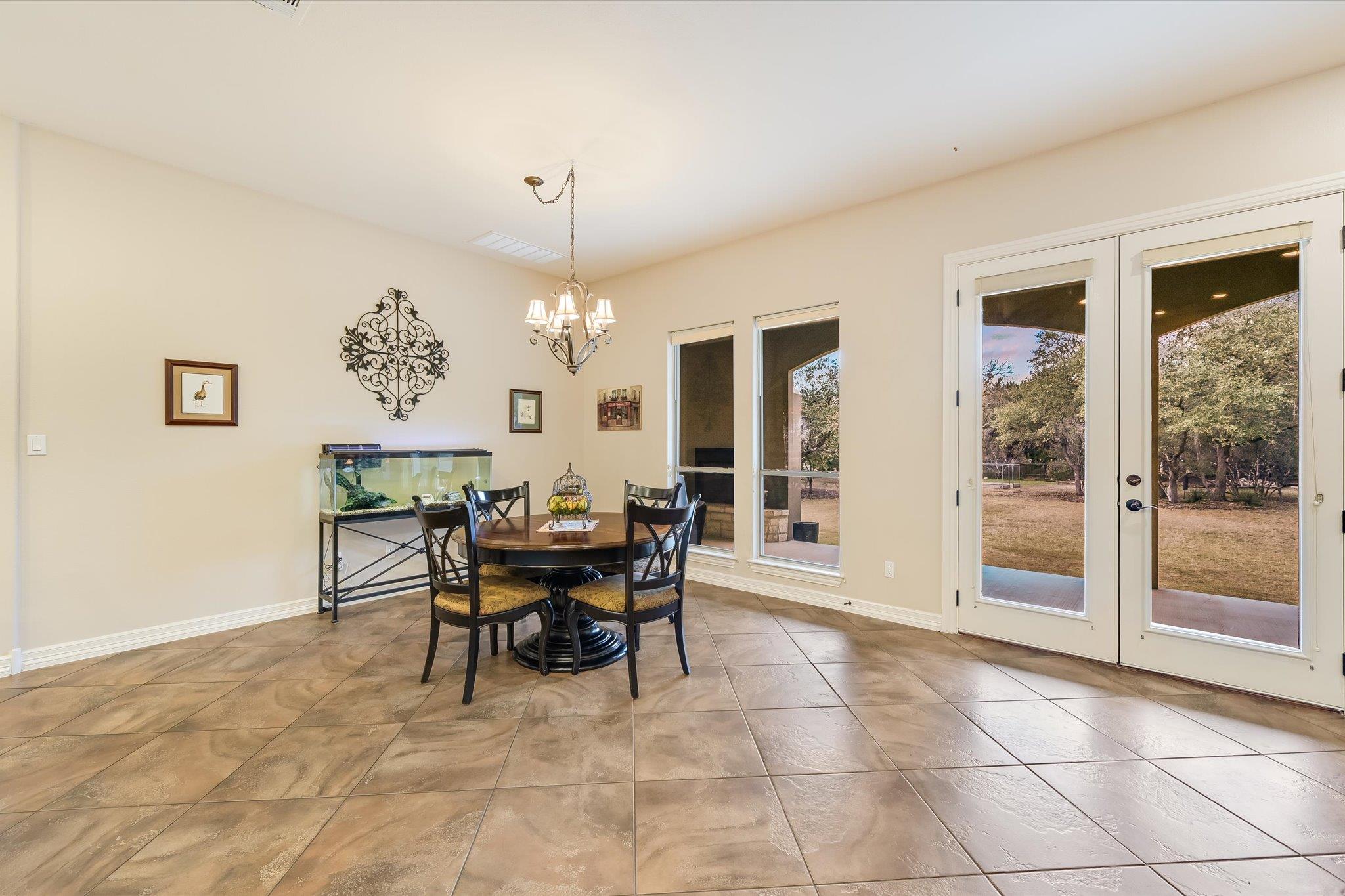 Image 17 of 39 For 2609 Camel Trl