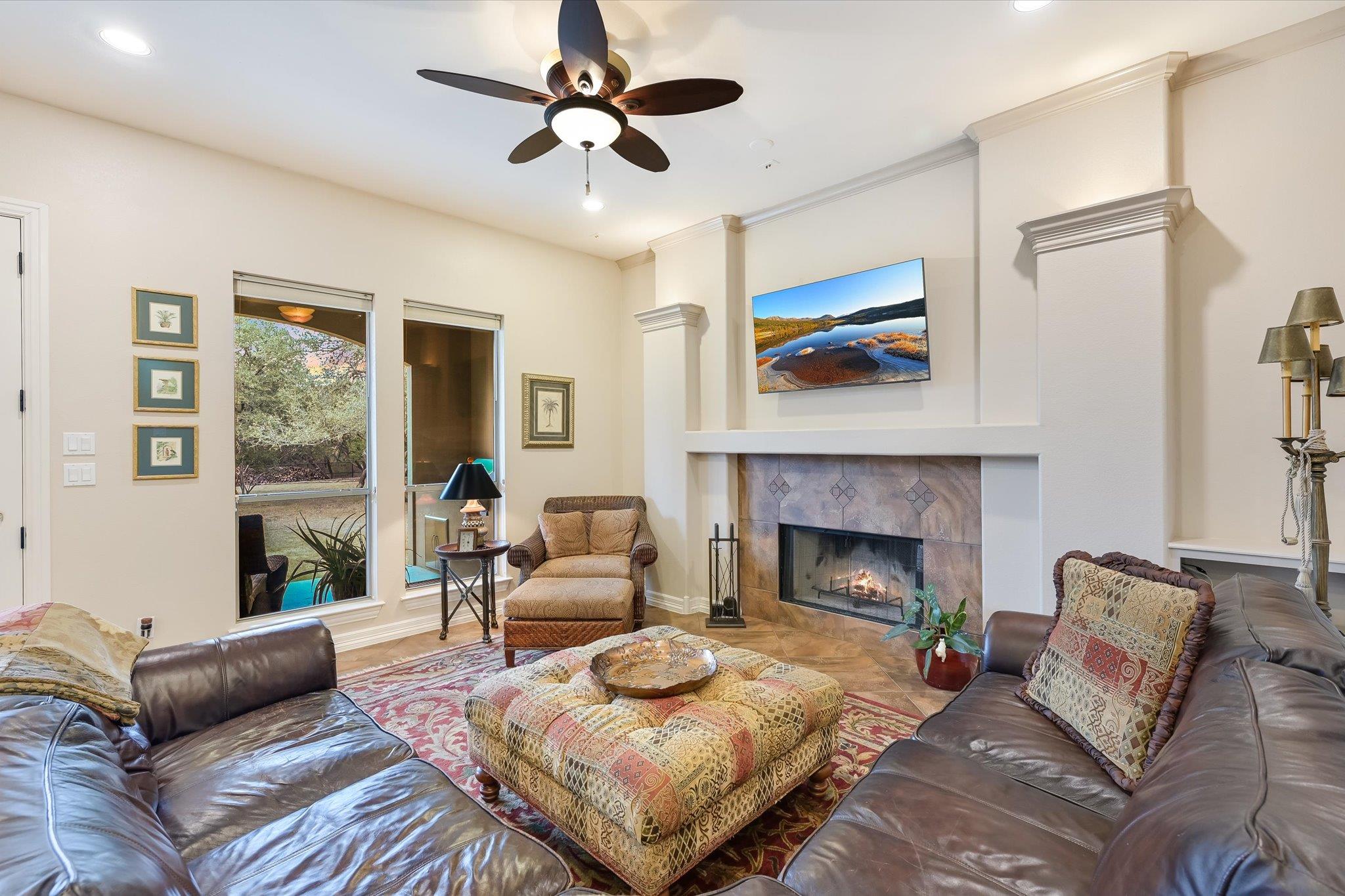 Image 20 of 39 For 2609 Camel Trl