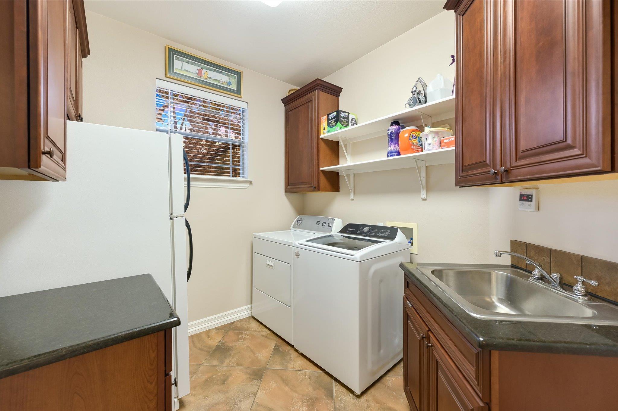 Image 31 of 39 For 2609 Camel Trl