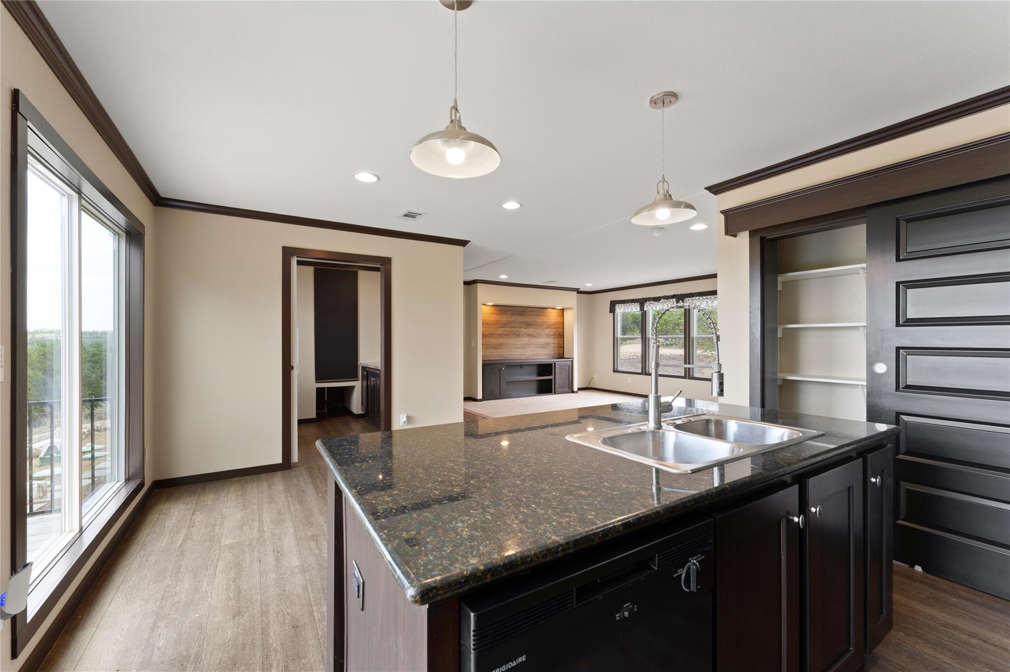 Image 12 of 40 For 722 Wildwood Ln